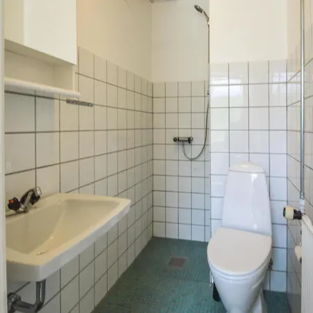 One-bedroom In Apartment *